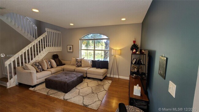 Foto del edificio - 1160 Weeping Willow Way