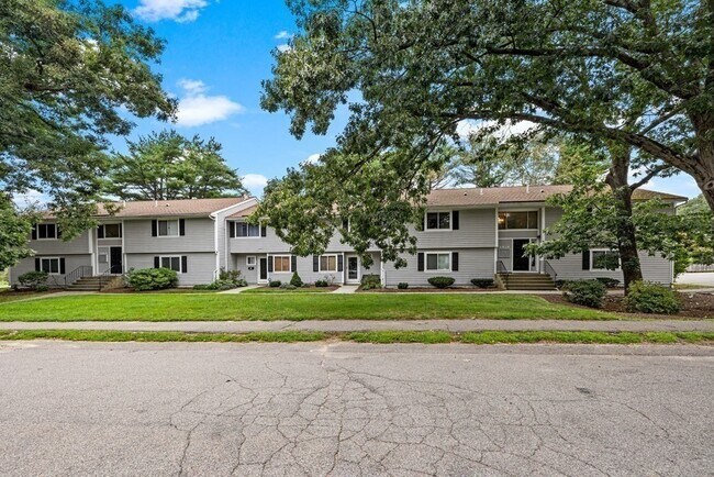Foto del edificio - 6 Beal's Cove Rd