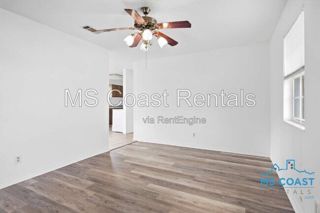 Foto del edificio - 15317 Waycross Dr
