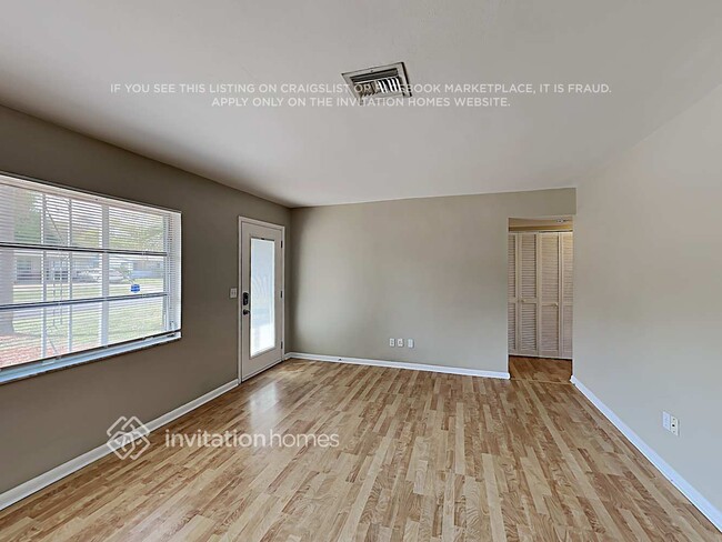 Building Photo - 1827 Barbara Ln