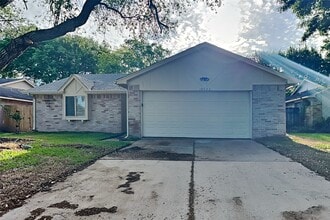Building Photo - 10723 Forest Leaf Dr