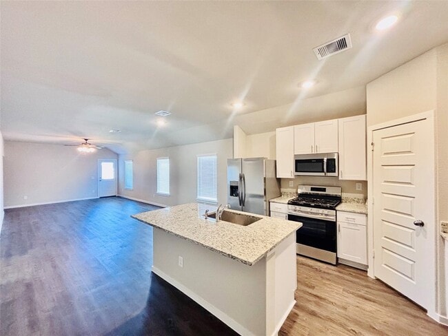 Building Photo - 17327 Roxboro Rdg Ln