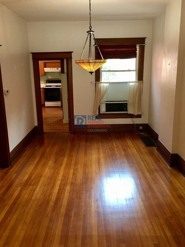 Foto del edificio - 556 S Pearl St