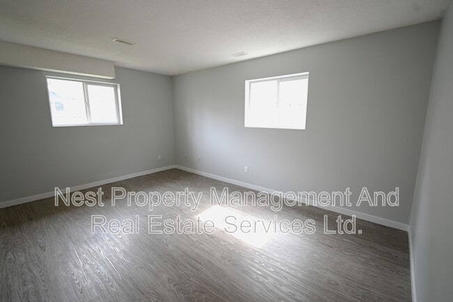 Building Photo - 2142 Upland St