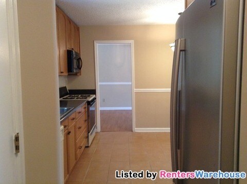 Building Photo - 5656 Pine Gate Dr