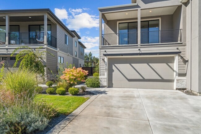 Foto del edificio - 3243 S Sedgebrook Ln