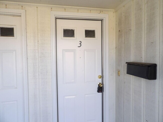 Foto del edificio - 75 Ashwood Ct