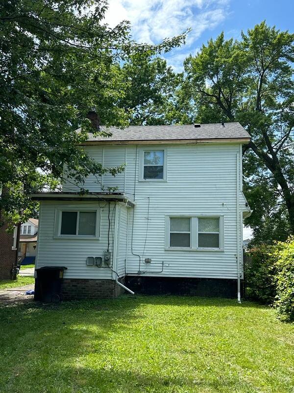 Building Photo - 4884 Buckingham