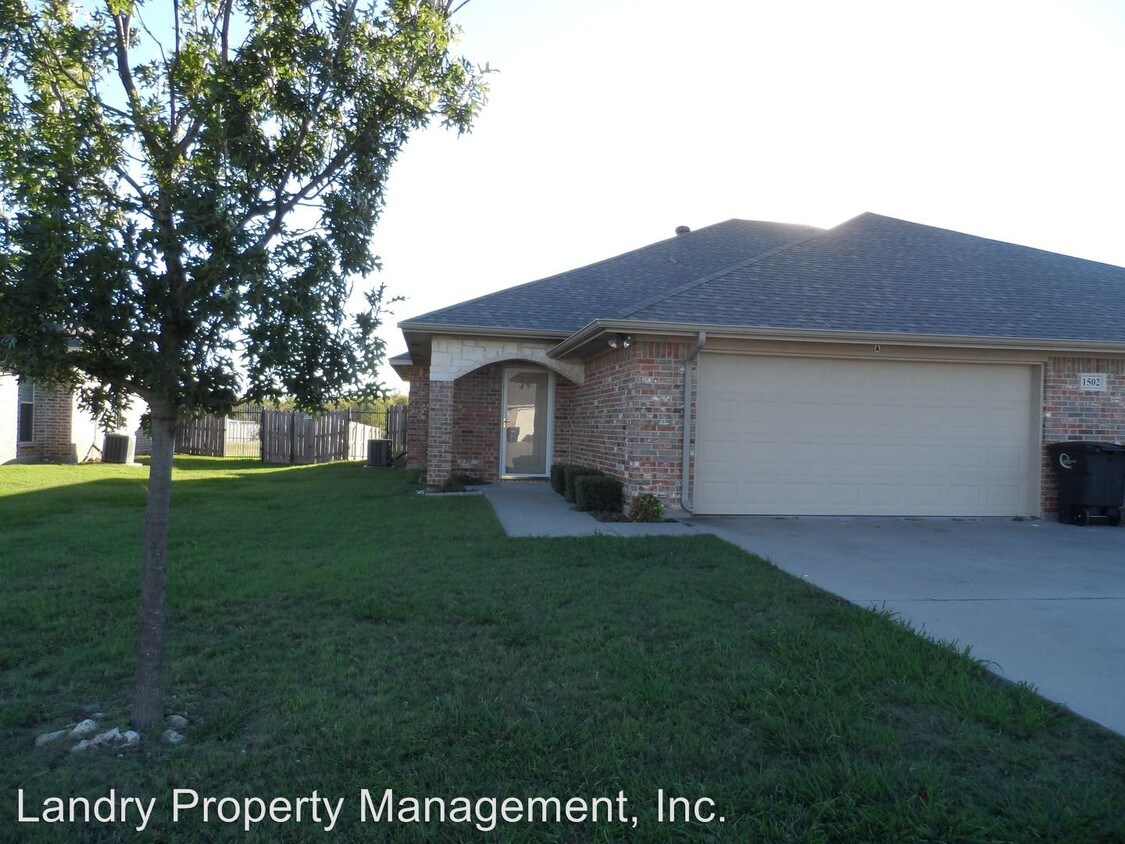 Primary Photo - 1502 Glenhaven Dr