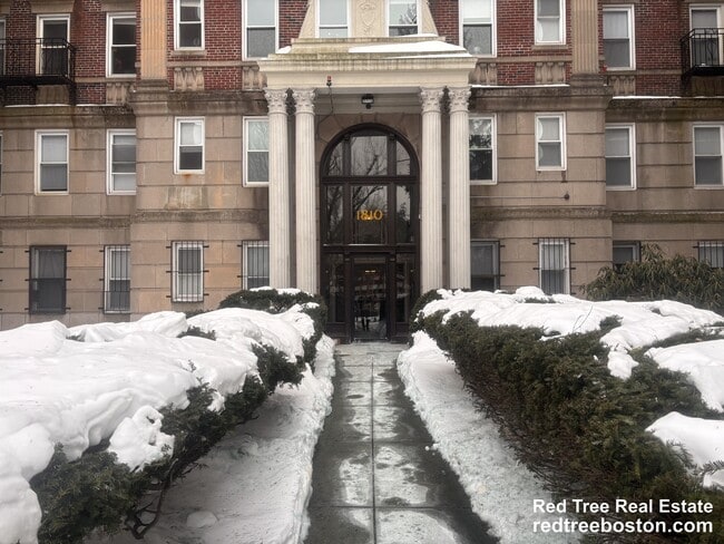 Photo - 1810 Commonwealth Ave Apartment