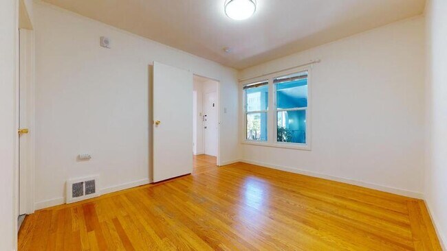 Building Photo - 244 Euclid Ave
