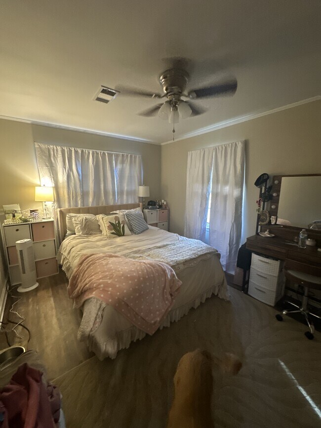 Foto del edificio - 102 Magnolia Dr