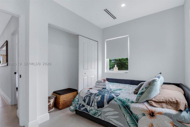 Foto del edificio - 1636 SW 9th St