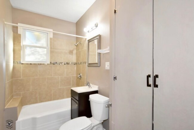 Foto del edificio - 2107 183rd St