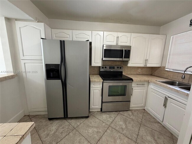 Building Photo - 3760 NW 115th Way
