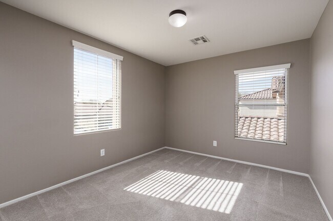 Foto del edificio - Great NLV single family 3 bedroom home.