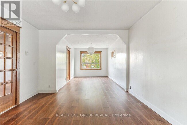 Building Photo - 89 Strathmore Blvd