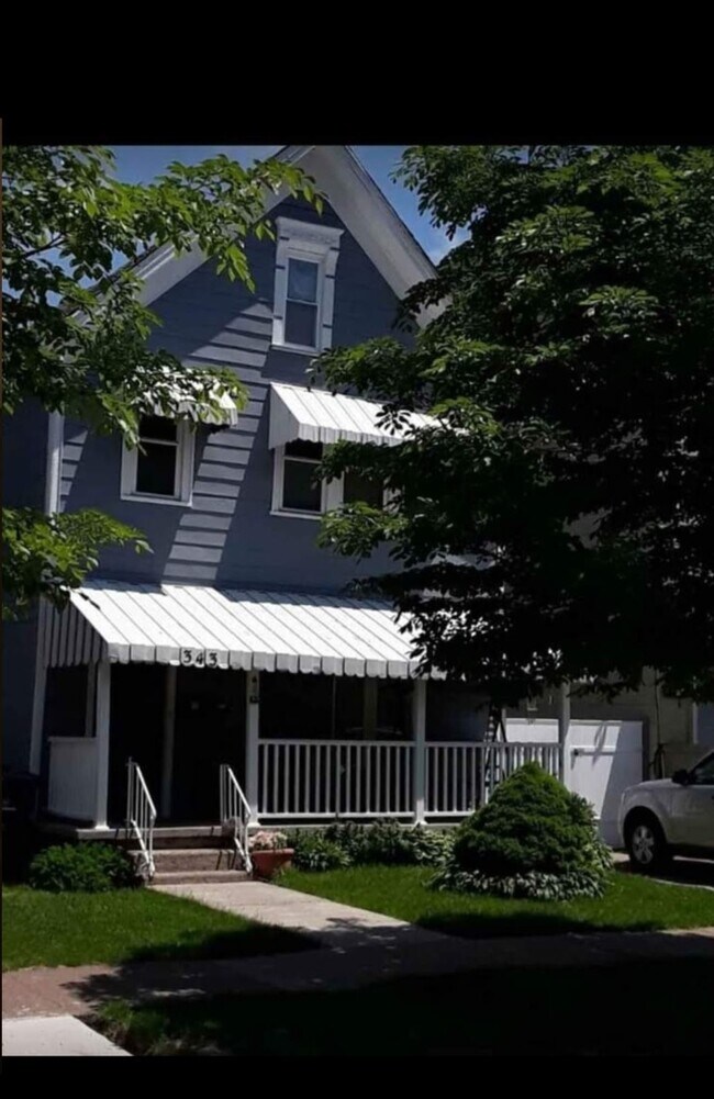 Building Photo - 343 Fargo Ave