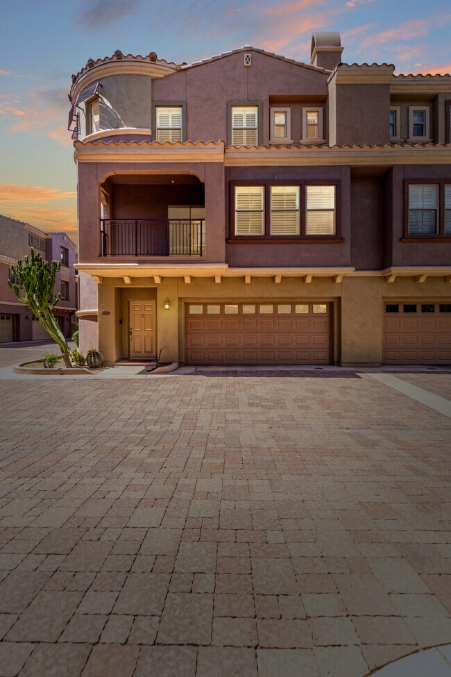 Front Entry - 3935 E Rough Rider Rd