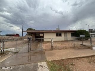 Building Photo - 10256 Alcan St