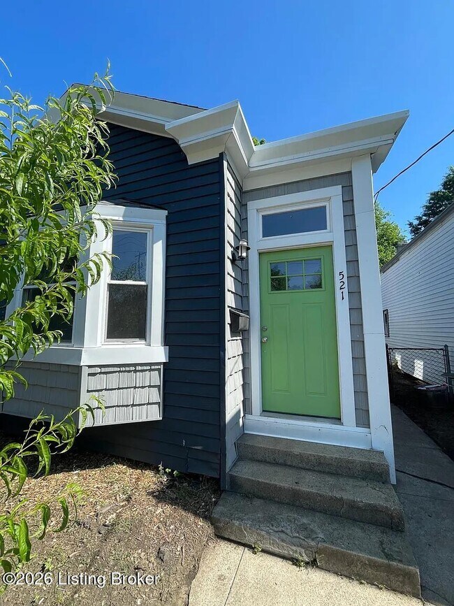 Building Photo - 521 E Ormsby Ave