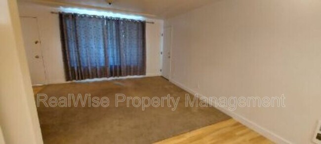 Foto del edificio - 4406A SE 36th Pl