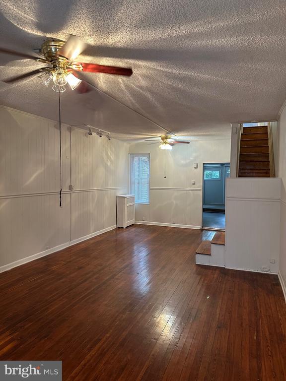 Foto del edificio - 135 W Courtland St