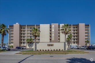 Building Photo - 601 1st St S