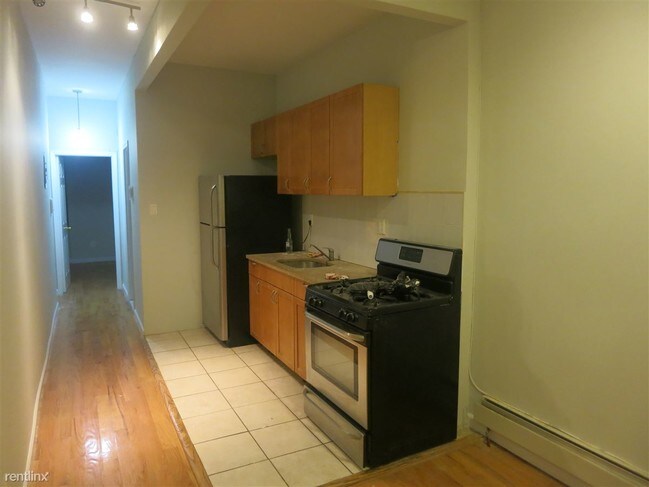 Foto del edificio - 142 Ralph Ave