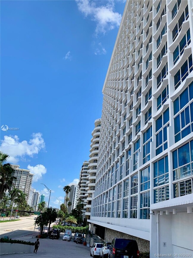 Building Photo - 5445 Collins Ave