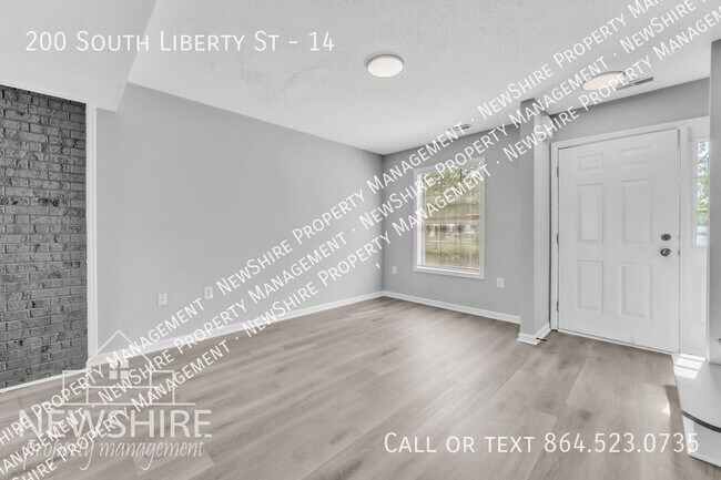 Foto del edificio - 200 S Liberty St