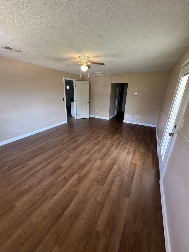 Foto del edificio - Navarre Home for rent!