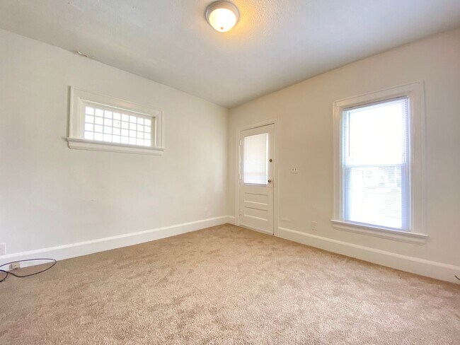 Building Photo - 1410 Phillips Ave