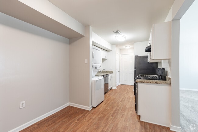 3BR, 1BA - Aubrey Apartments