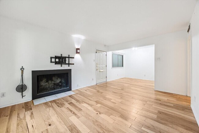 Foto del edificio - 505 W 7th St