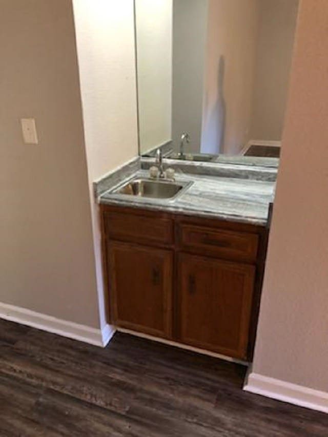 Building Photo - 1517 Twin Lakes Cir