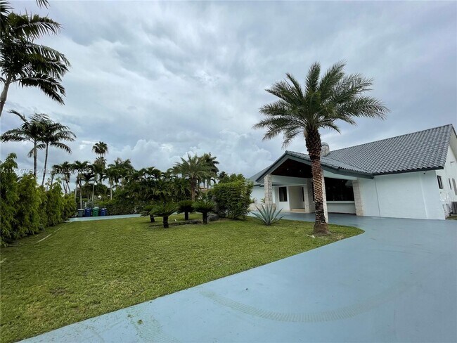 Foto del edificio - 3996 SW 128th Ave