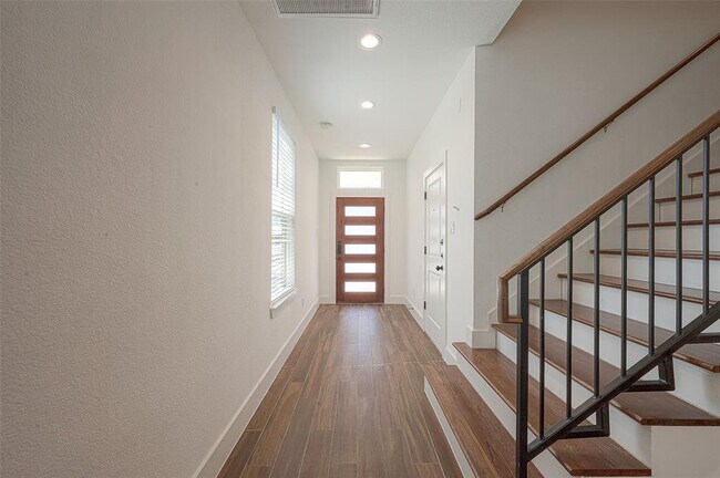 Foto del edificio - 13419 Scott St