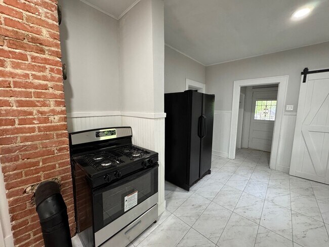 Foto del edificio - Updated Farm House in Central Waco