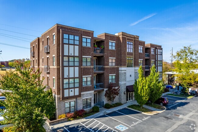 Building Photo - 2151 Acklen Ave