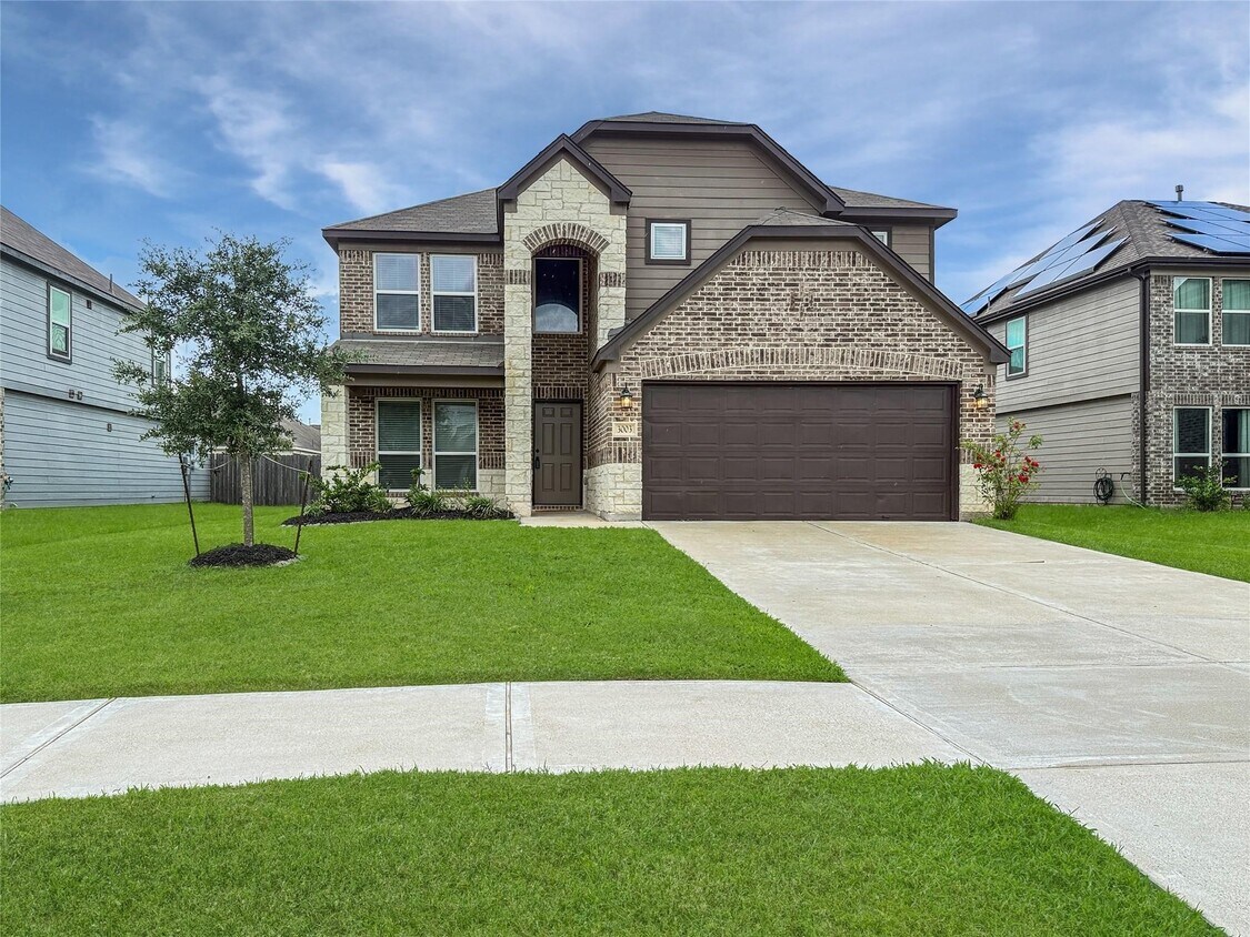 Foto principal - 3003 Silverhorn Ln