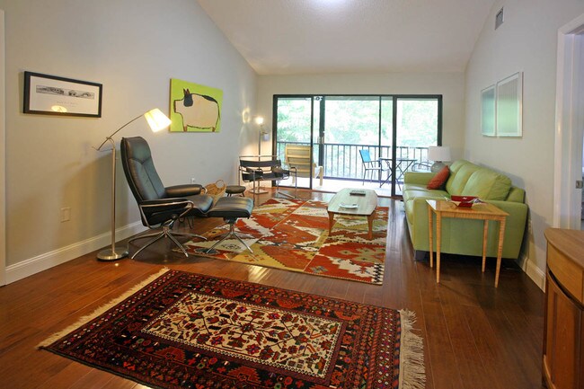 Foto interior 5 - 1636 Brookhouse Dr