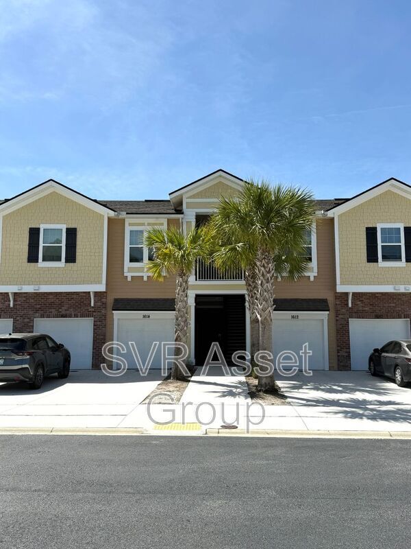 Foto principal - 1521 Golden Lake Loop