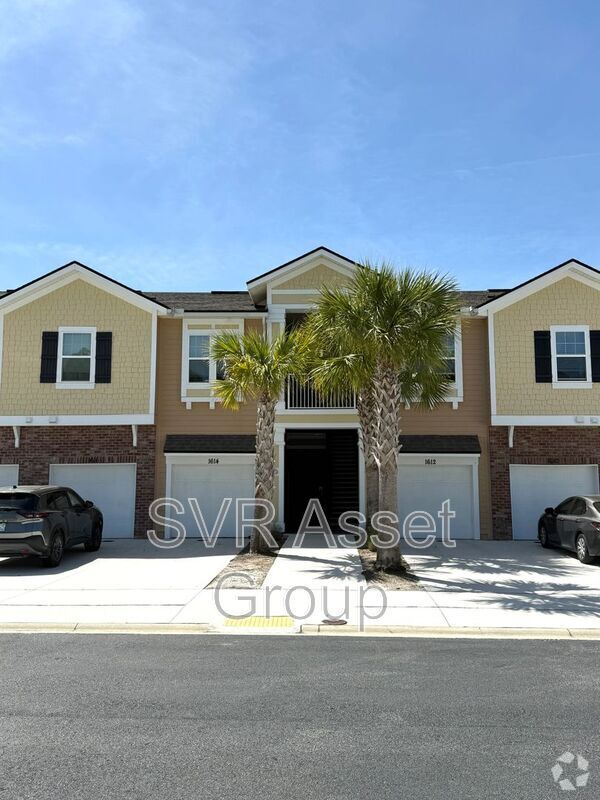 Building Photo - 1521 Golden Lake Loop