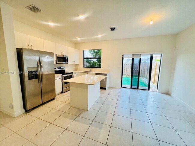 Building Photo - 11845 SW 247th Ter