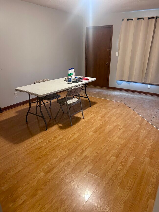 Sala de estar - 4314 67th St
