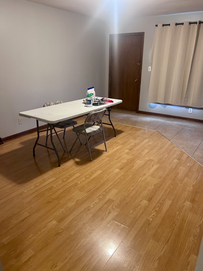 Living room - 4314 67th St
