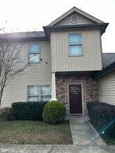 Building Photo - 1714 Stonebriar Dr NE