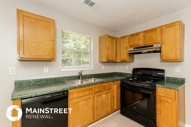 Foto del edificio - 4772 Creekside Pl