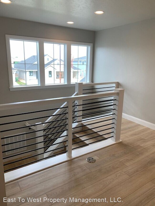 Foto del edificio - 4 br, 3 bath House - 3893 E. Huntly Street